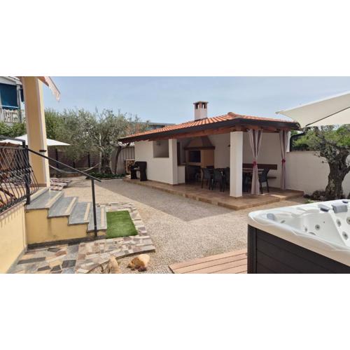 Apartment Vinja Poreč - privat garden - whirlpool
