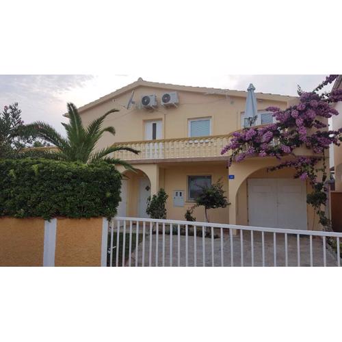 Apartment Vir 6