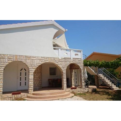 Apartment Vir