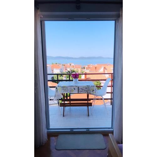 Apartment with beutiful view-Marijana