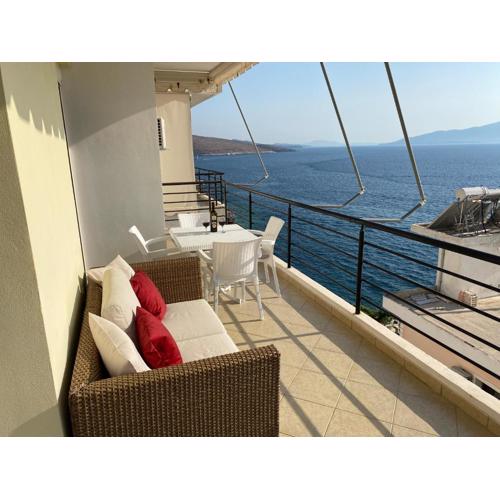 Apartment with huge sea view balcony