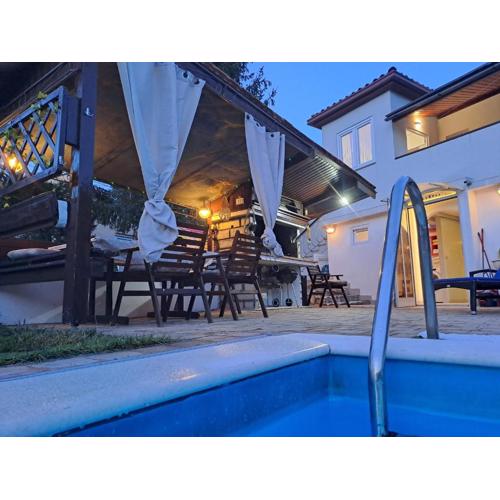 Apartment with pool - Keep calm