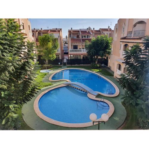 Apartment with pool & balcony less than 10min walk to Playa del Cura