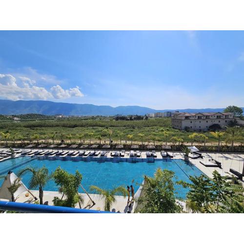 Apartment With Pool View In Rradhime