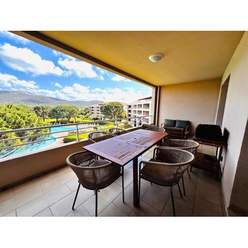 Apartment with pool view Salina Bay Porto-Vecchio