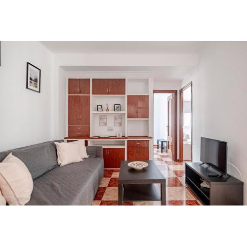 Apartment with Work/Study room close to Old Town