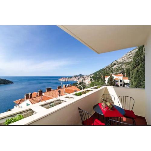 Apartment Zlatni Potok - Best View of the Old Town