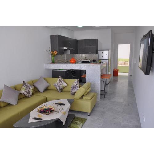 Apartment zone touristique 80 m beach free wifi