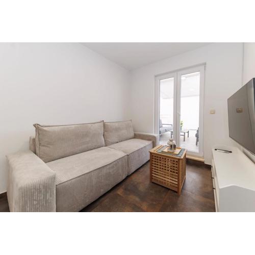 Apartments 23 and 25 with free private parking