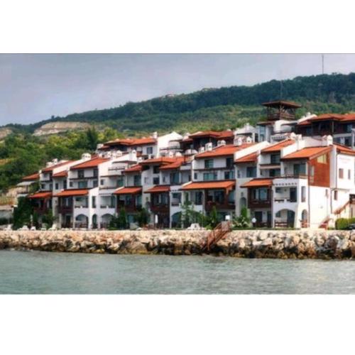 Apartments 8 meters from the sea 105m2
