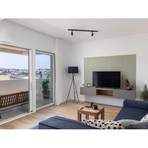 Apartments aMare - Three Bedroom Apartment with Balcony and Sea View