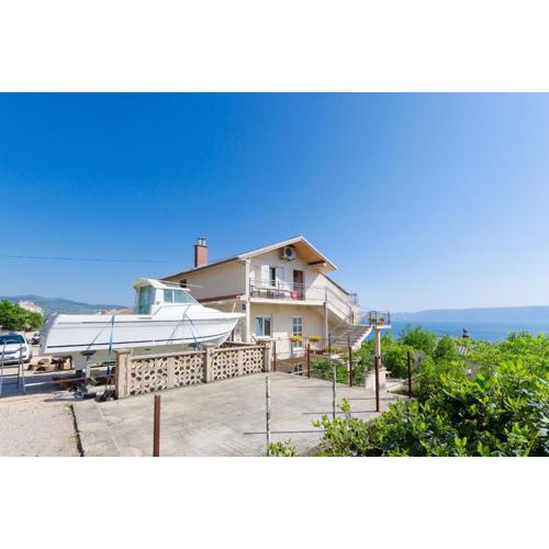 Apartments and Room Drazen
