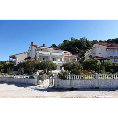 Apartments and rooms by the sea Palit, Rab - 24303