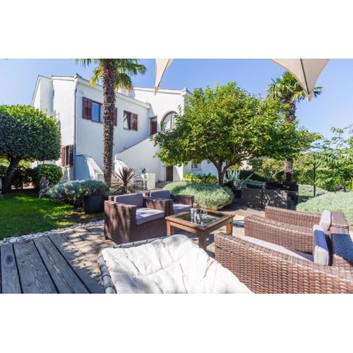 Apartments and rooms Villa Bori