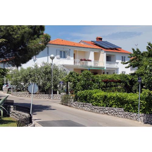 Apartments and rooms with parking space Krk - 5371
