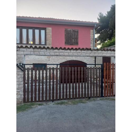 Apartments and rooms with parking space Premantura, Medulin - 24363