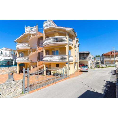 Apartments Ani