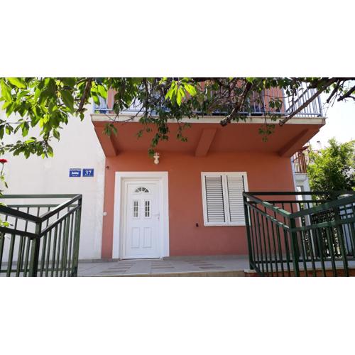 Apartments Boljat