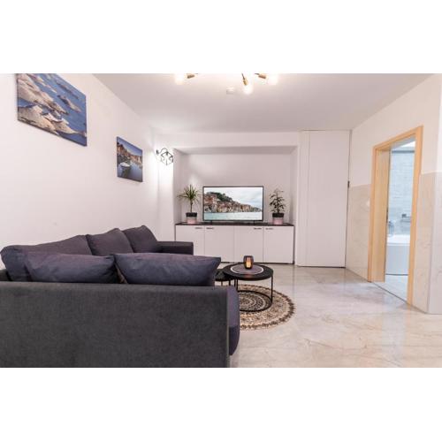 Apartments Bonis III