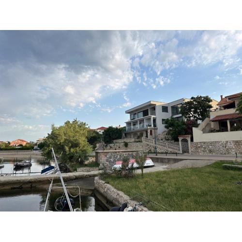 Apartments by the sea Banjol, Rab - 19752