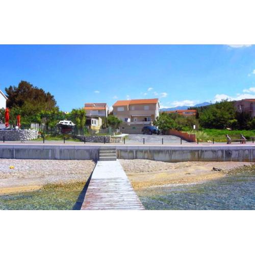 Apartments by the sea Barbat, Rab - 21957
