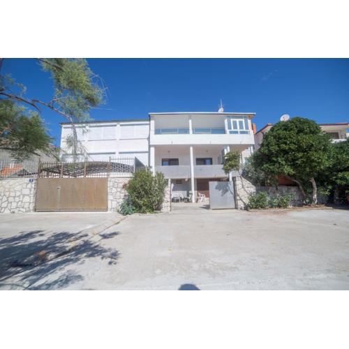 Apartments by the sea Businci, Ciovo - 23112