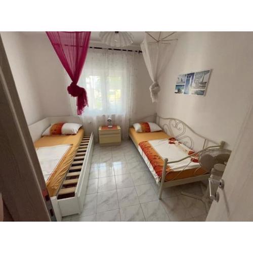 Apartments by the sea Businci, Ciovo - 9450
