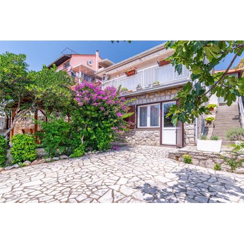 Apartments by the sea Crikvenica - 21501