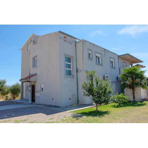 Apartments by the sea Kastel Stafilic, Kastela - 21087