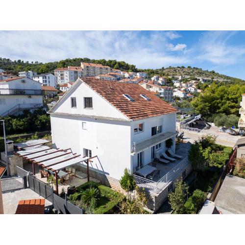 Apartments by the sea Mastrinka, Ciovo - 23959