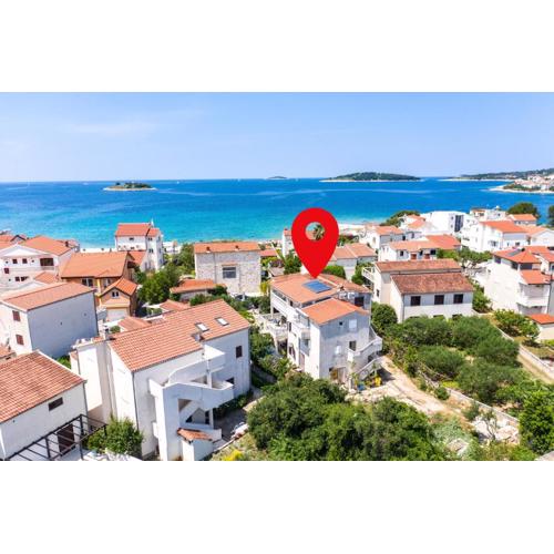 Apartments by the sea Rogoznica - 10268