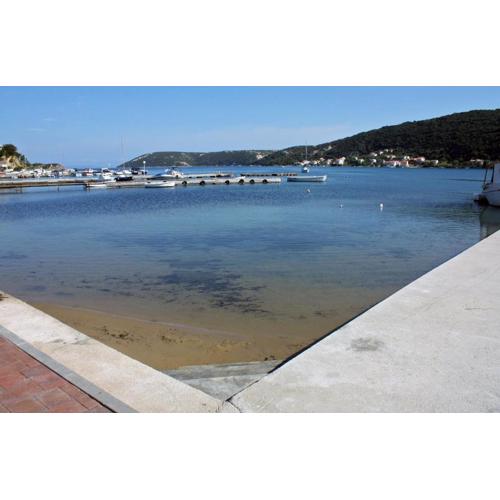 Apartments by the sea Supetarska Draga - Donja, Rab - 22365