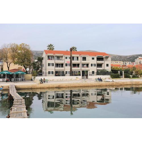 Apartments by the sea Trogir - 16210