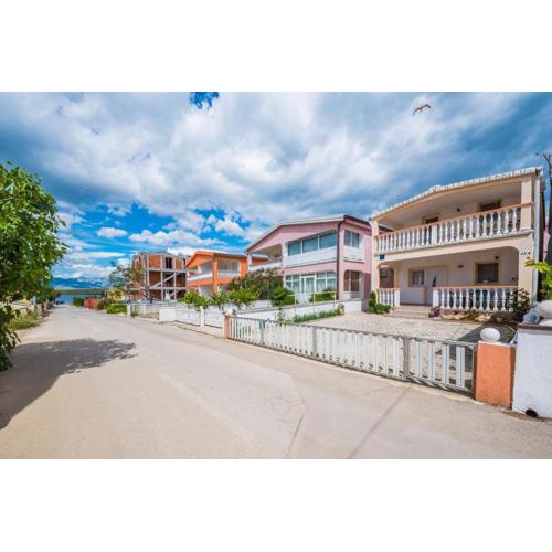 Apartments by the sea Vir - 19096