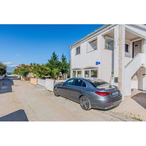 Apartments by the sea Vir - 24608