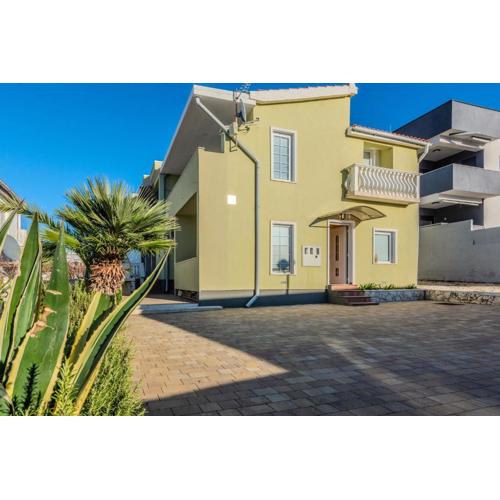 Apartments by the sea Vir - Lozice, Vir - 18593