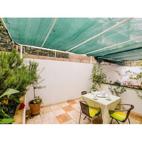 Apartments Captain - One Bedroom Apartment with Terrace 3 Adults