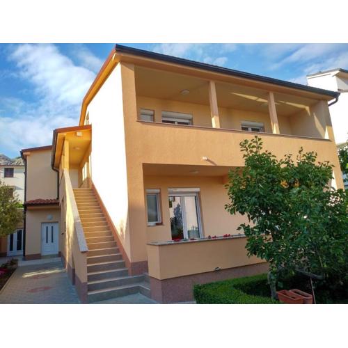 Apartments Cizmesija