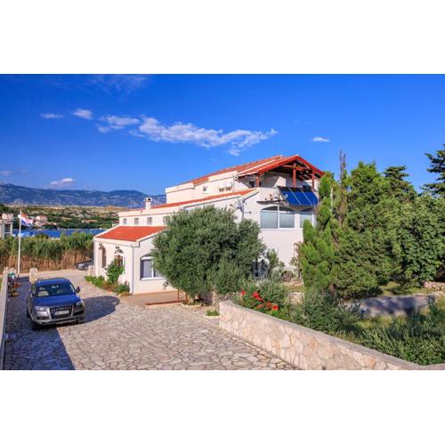 Apartments Dinko