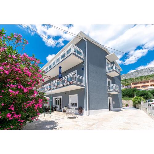 Apartments Diora