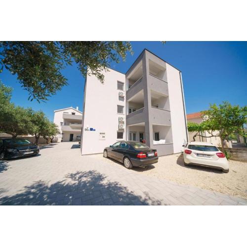Apartments Dobrenić