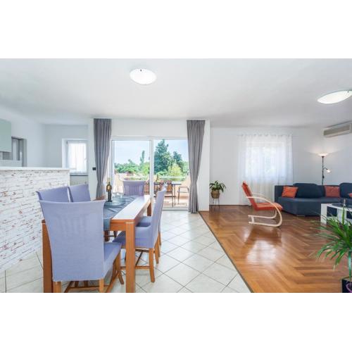Apartments Emil