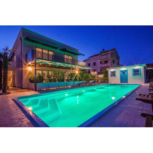 Apartments Gardelin Superior