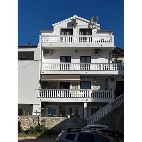 Apartments Goga