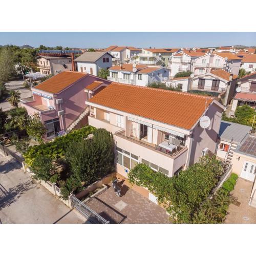 Apartments Holiday near beach