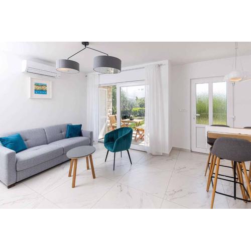 Apartments in Crikvenica 43072