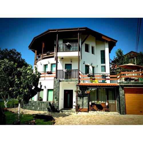 Apartments in Golden Sands park near the sea
