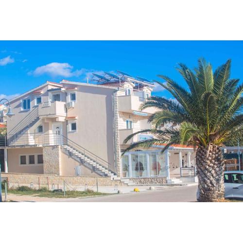 Apartments in Rogoznica 36019