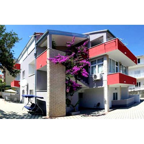 Apartments Ines Makarska