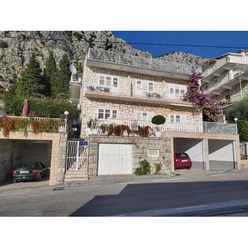 Apartments Ivan